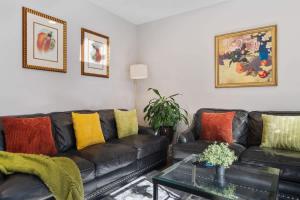 3BR Home 2 Baths Bonus Room, Minutes to NYC