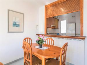 Lively Apartment with Large Pool