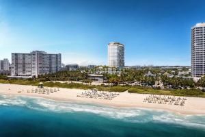 Resort & Beach - The Ideal Condo at 72 Park