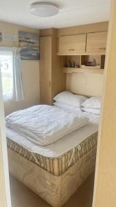 10 Berth Caravan - Meadow View