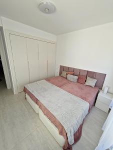 Apartment Infinity Vanian Gardens