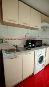 Genova al Volo - Fronte Stazione e Aeroporto