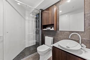 Luxury 2BR Sky High Residence with Panoramic View