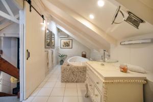 Nectarine Cottage - A Romantic Goolwa Retreat