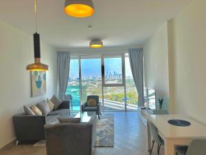 1 Residence 1BHK near Metro by Petals Holiday Homes