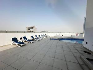 preatoni tower 1 BHK in JLT By petals Holiday Homes