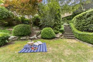 Sheoak Sanctuary - Private Adelaide Hills Retreat