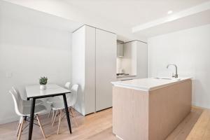 Cosy spacious 2b apartment with Breathtaking views