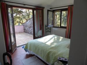 Family villa in the hills of Saint-Tropez