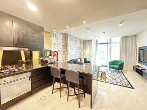 Elegant 1BR in Business Bay