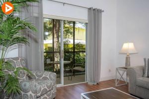 Best Value 3BR Near Disney Sleeps 8