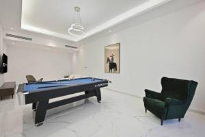 5 BR Villa Near Business Bay By Petals Holiday Homes