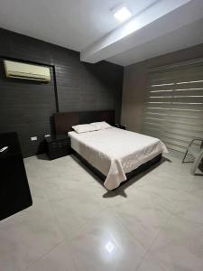 Apartamento Familiar Amplio Vista al Mar y Piscina