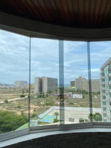 Apartamento Familiar Amplio Vista al Mar y Piscina