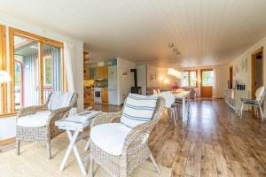 KAL838-Moensteras-Oknoevaegen-111