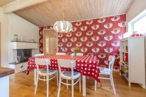 KAL839-Moensteras-Mannegrundsvaegen-9