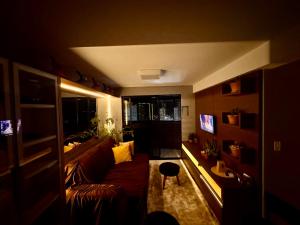 Porto Tropical Residence - 16º andar com varanda para o Mar e morro do careca