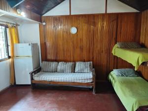 Mini dptos centro Gesell-economicos cerca del mar