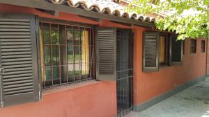 Mini dptos centro Gesell-economicos cerca del mar