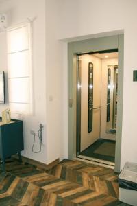 Two bedroom loft apartment with outdoor area, served with lift