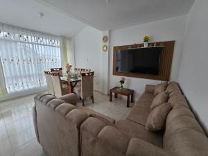 Airport City Apartment Belaunde