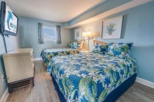 Newly Updated, Beachside Spectacular at Bay Watch