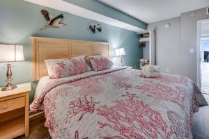 Wonderful Condo Barefoot Landing with beach access