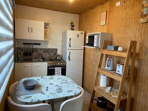 Cabaña Acogedora a Pasos del Mall con Estacionamiento