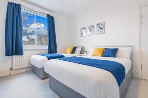 Spacious 2-Bed Sleeps 8, Near Tube & Westfield