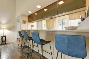 PS863 - Green Tee - Alice Lodging