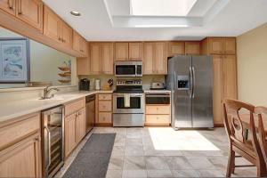 V3846 - Open Fairway - Alice Lodging