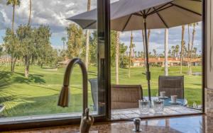 VB925 - Fourth Tee - Alice Lodging