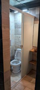 Casa junto as montanhas