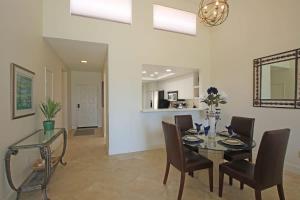 VS862 - Bloom Valley - Meredith Lodging