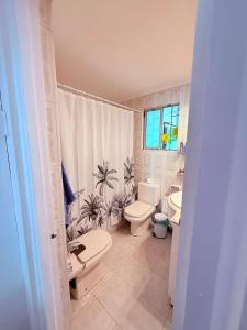 Casa Las Condes, steps from Manquehue Metro