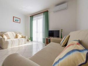 Apartments Anamarija - One Bedroom Apartment with Balcony - 5