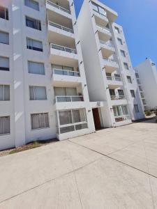 Portal Pacífico a dos cuadras del Faro La Serena