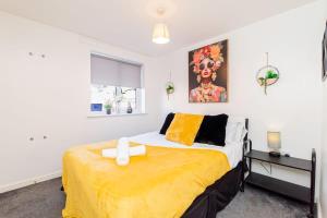 Lush Apartments, Central with Private Parking Space