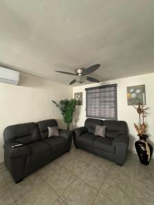 House for 6 with patio, BBQ grill & parking