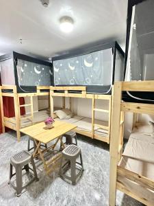 W Tramo Residences