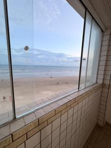 Condomínio pé na areia flat privê