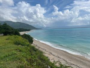 2 Bdrm, 1 Bath, Wifi, Near River and Beach, 4R