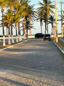 Casa de praia sofisticada com piscina e quadra