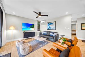 NEW Wailea Ekahi One-Bedroom Remodeled Luxury Retreat with Rental Car Included WKV-45C by KBM Resorts
