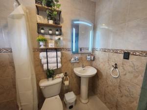 Apartment-View-Beach-Mountains-Rivers-WiFi-AC-CLB