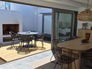 The Cottage Collection Paternoster