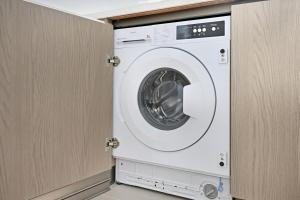 Bloomfields 1BR, Private Pool, Binghatti Phantom