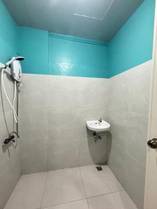 SandGrizz Tourist Inn