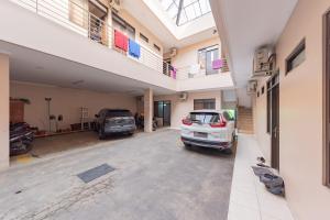 RedDoorz Syariah near Exit Toll Subang