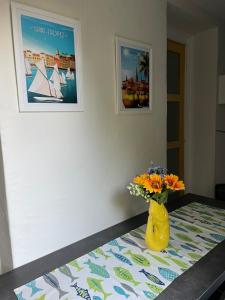 2-room apartment with garden in Sanary-sur-Mer, Beaucours